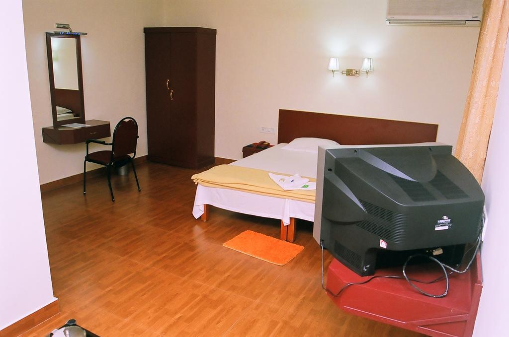 Hotel Srinivas Kochi Habitación foto